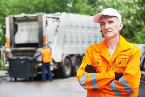 Commercial waste management services in Lee